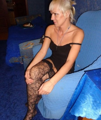 Живу в Москве и готова встретиться с тобой в уютной обстановке. Мои услуги включают все, что только ты пожелаешь: классический и расслабляющий массаж, ГФЕ, оральные ласки, разнообразные позы и игры. Фото, которые ты видишь, абсолютно реальны, и я готова подтвердить это лично. У меня есть отличные отзывы от моих предыдущих клиентов, которые подтвердят мою креативность и нежность. Давай погрузимся в мир удовольствия вместе! 💋 11124, 32 года